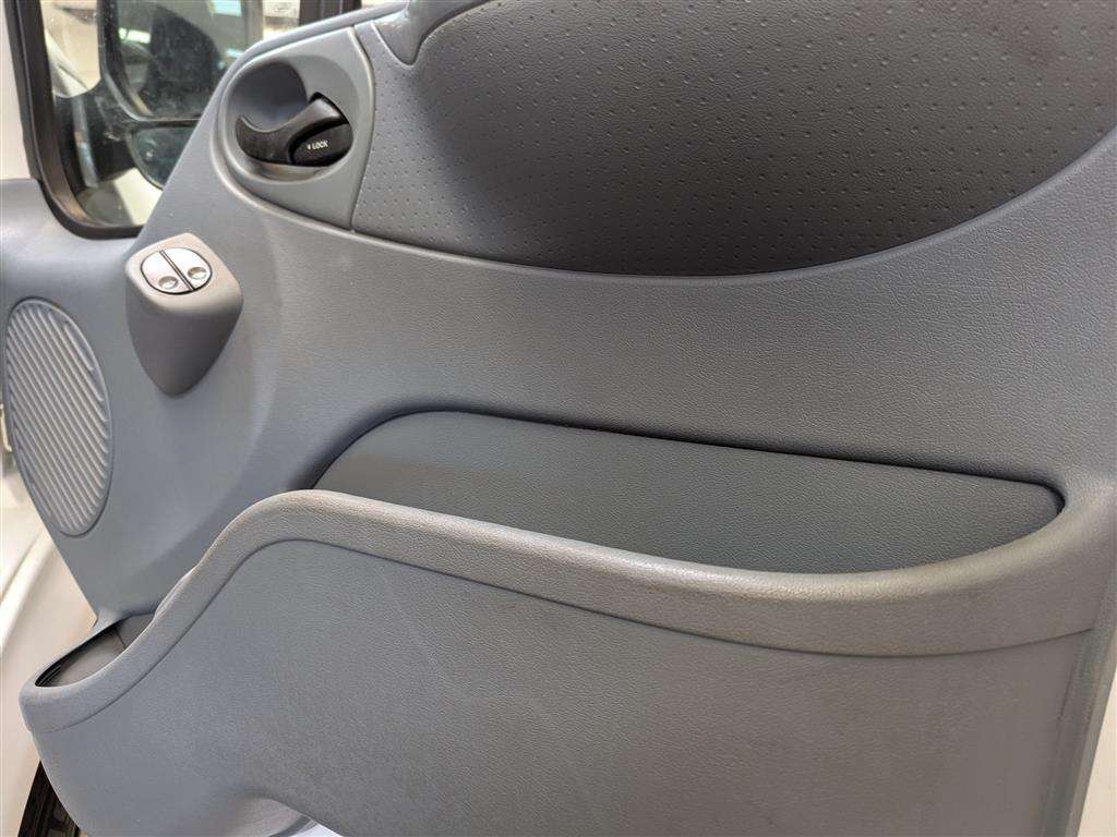 <p>2013 FORD TRANSIT 100 T260 FWD</p>