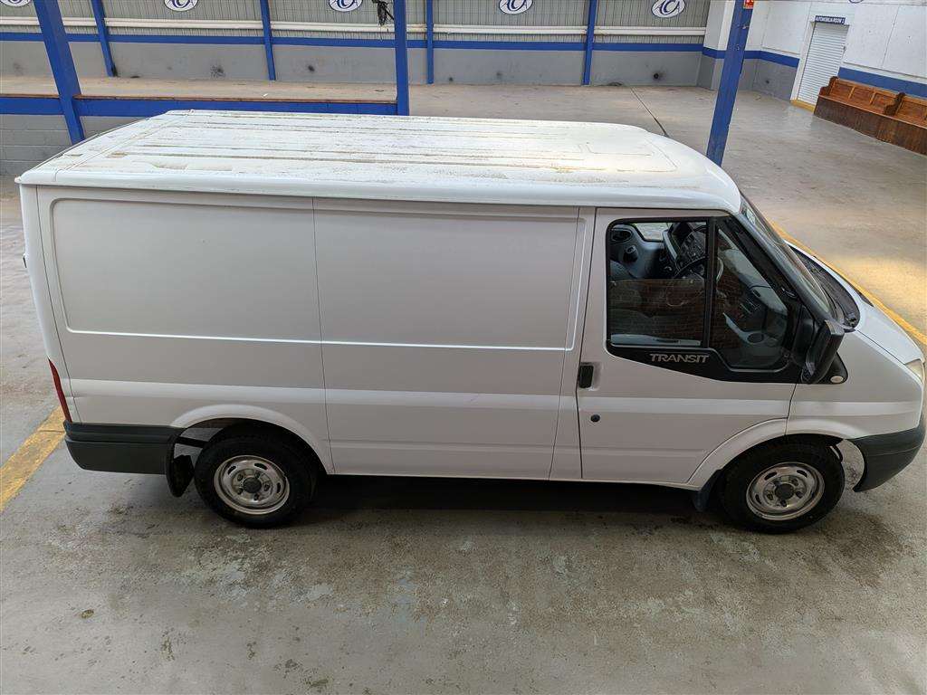 <p>2013 FORD TRANSIT 100 T260 FWD</p>