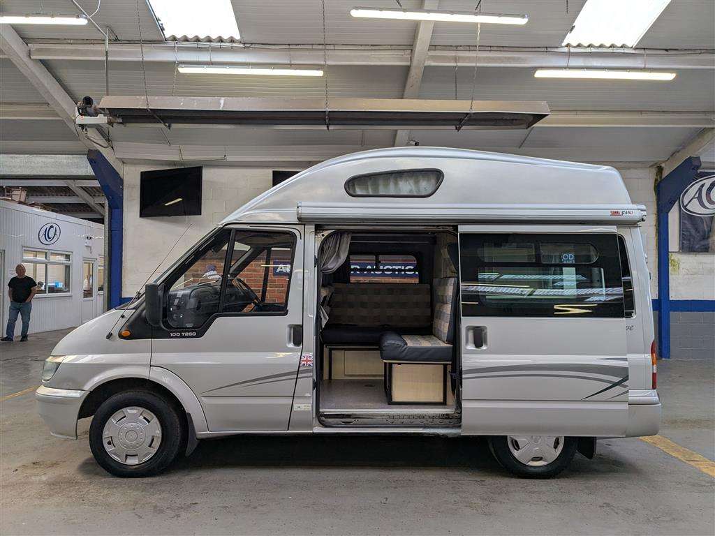 <p>2005 FORD TRANSIT 260 SWB</p>