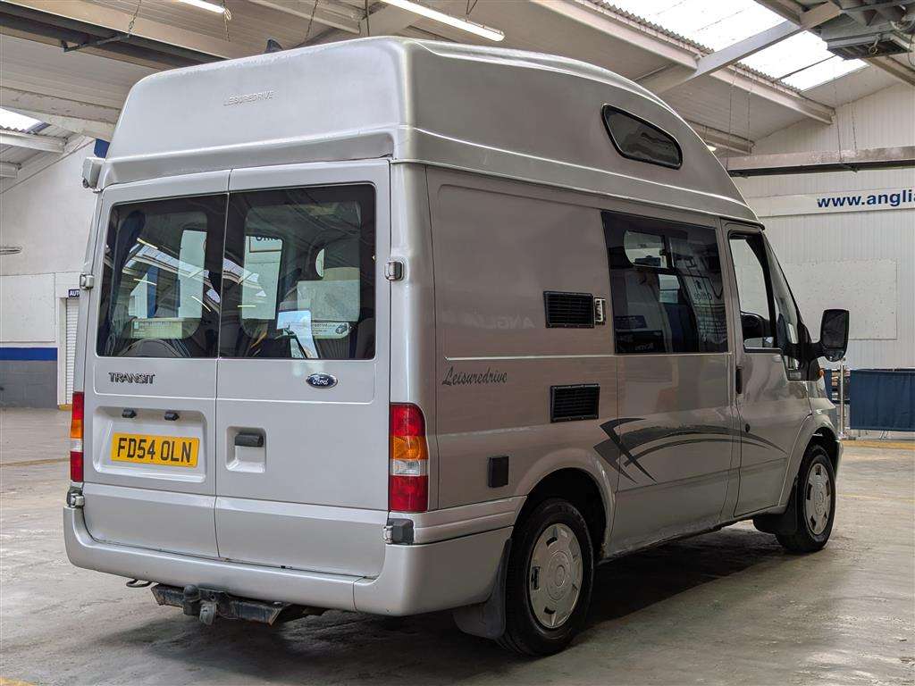 <p>2005 FORD TRANSIT 260 SWB</p>