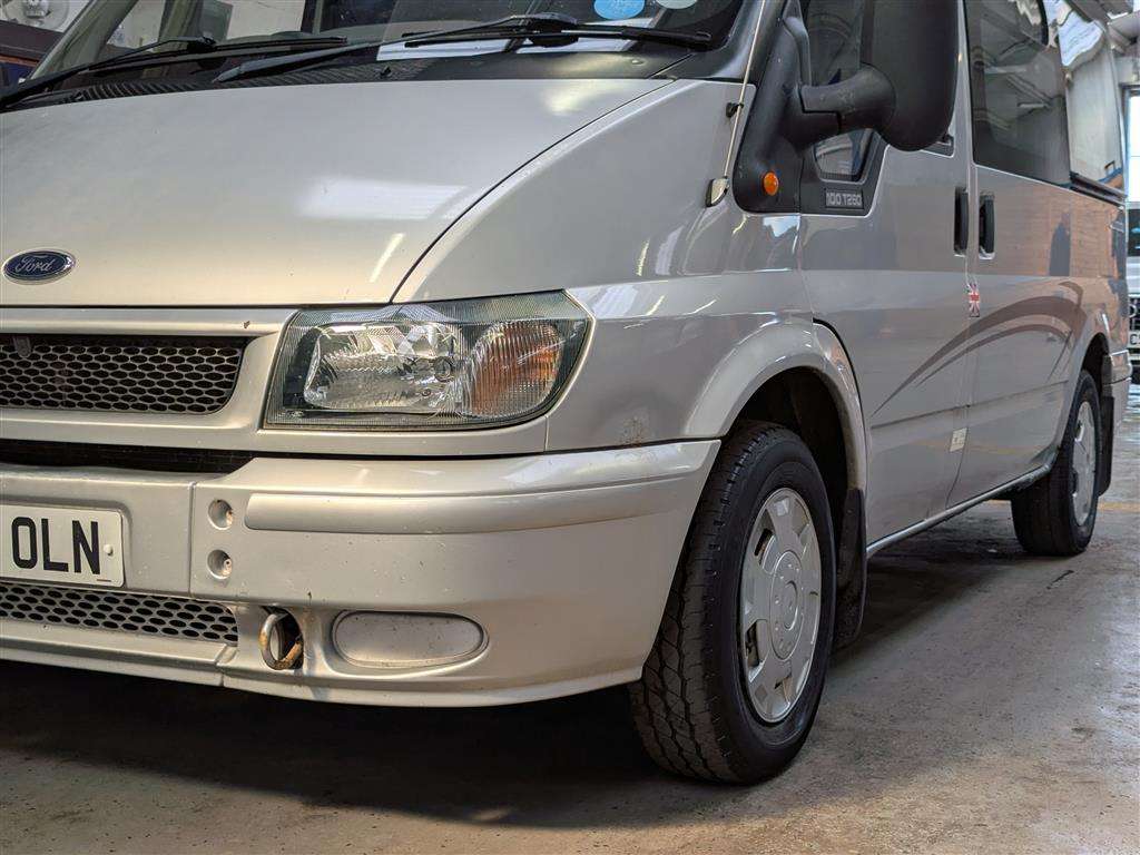 <p>2005 FORD TRANSIT 260 SWB</p>