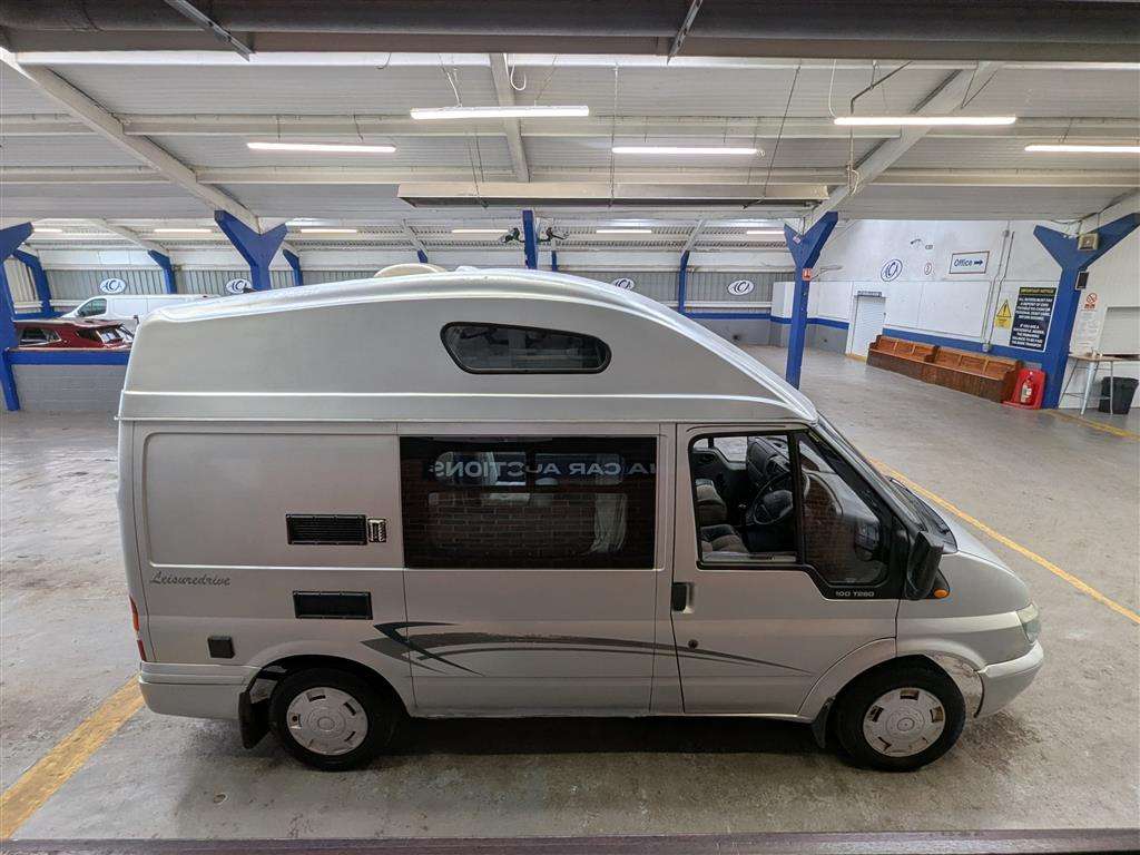 <p>2005 FORD TRANSIT 260 SWB</p>