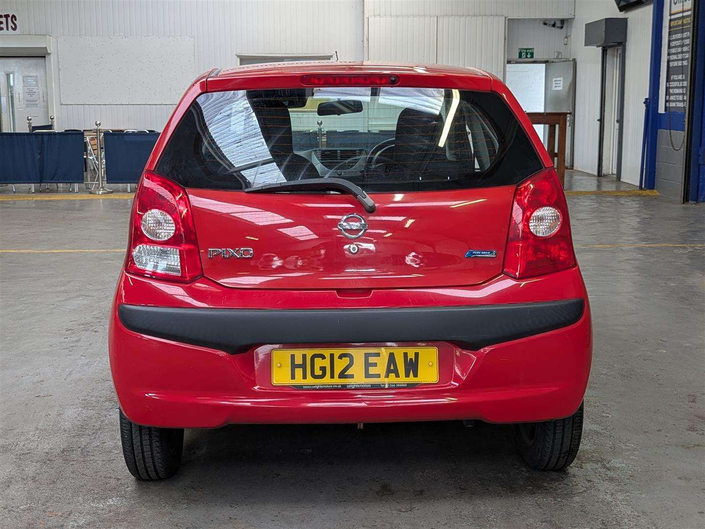 <p>2012 NISSAN PIXO N-TEC</p>
