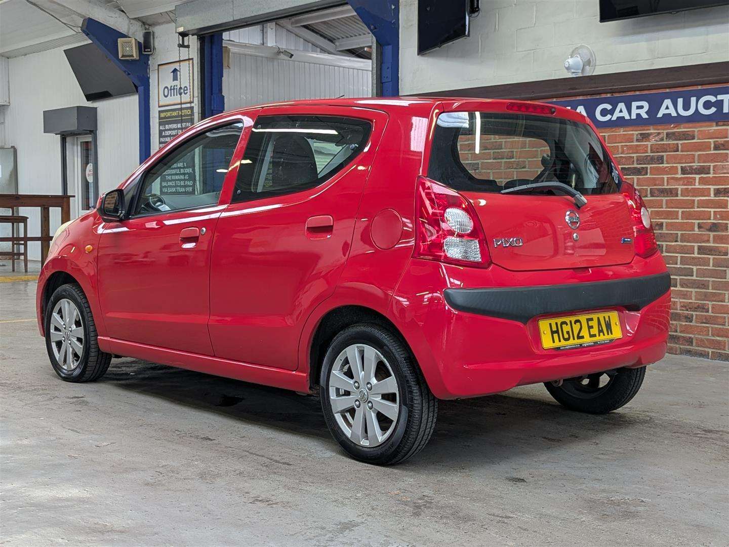 <p>2012 NISSAN PIXO N-TEC</p>