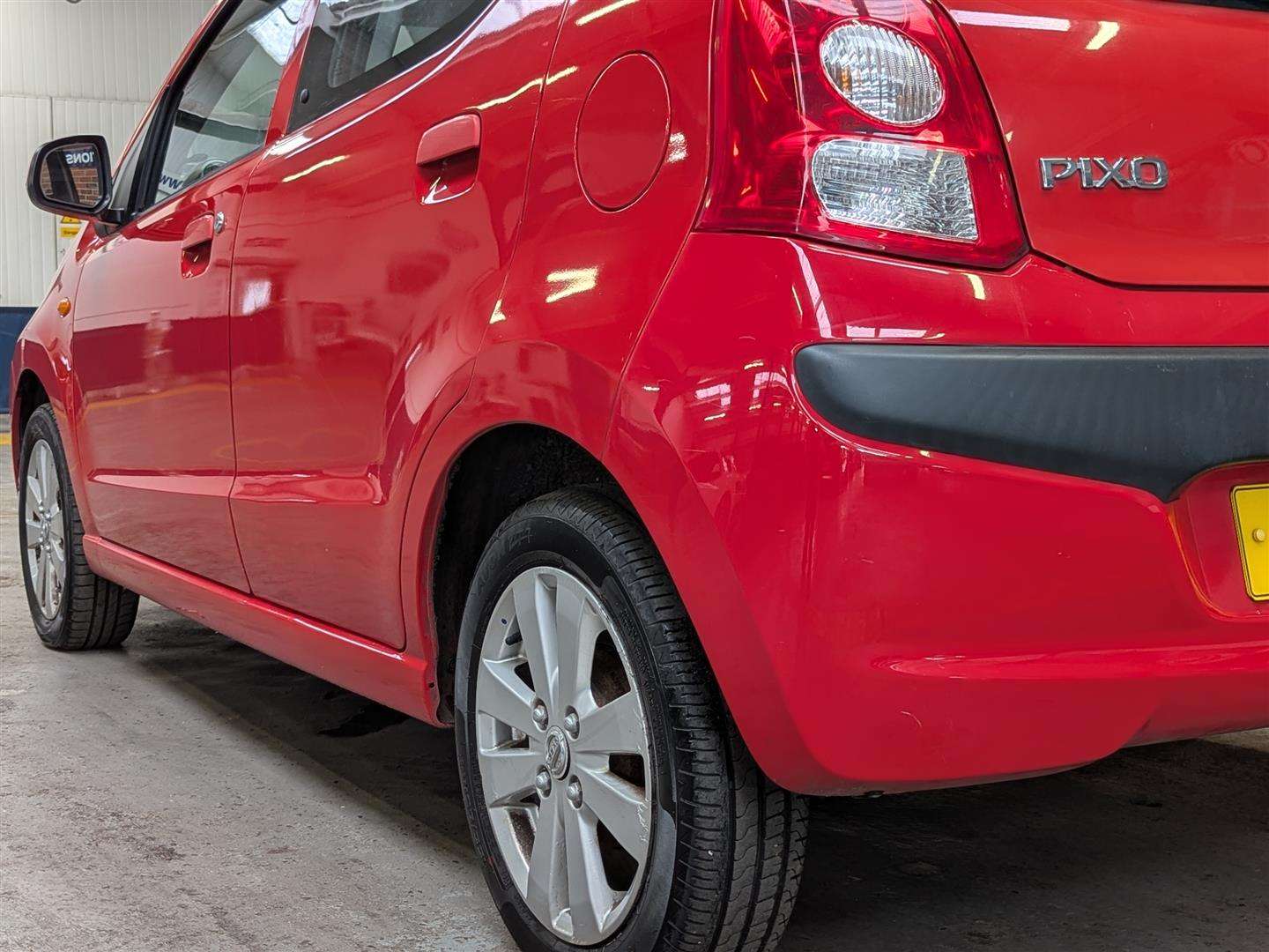 <p>2012 NISSAN PIXO N-TEC</p>