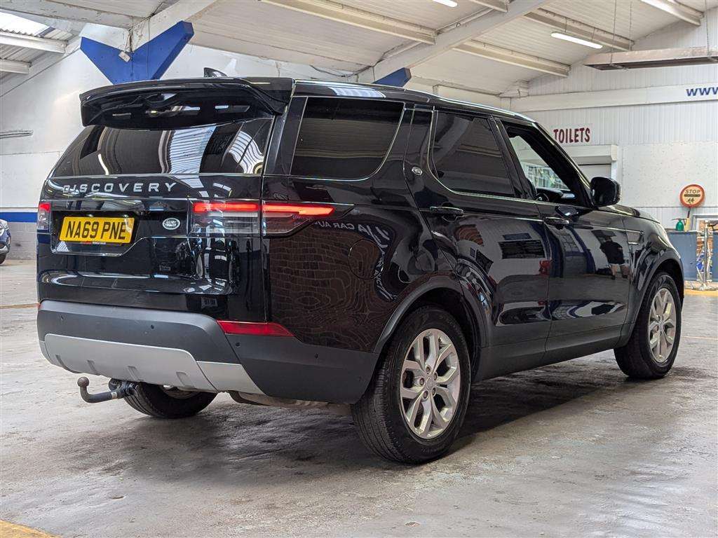 <p>2019 LAND ROVER DISCOVERY SE SD4 AUTO</p>
