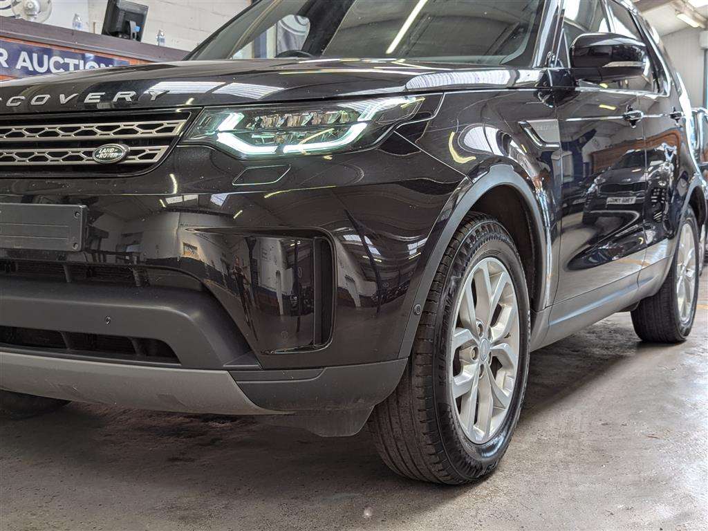 <p>2019 LAND ROVER DISCOVERY SE SD4 AUTO</p>