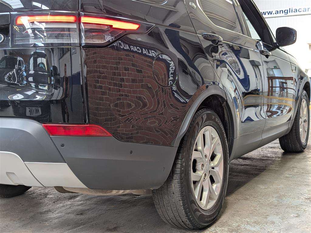 <p>2019 LAND ROVER DISCOVERY SE SD4 AUTO</p>
