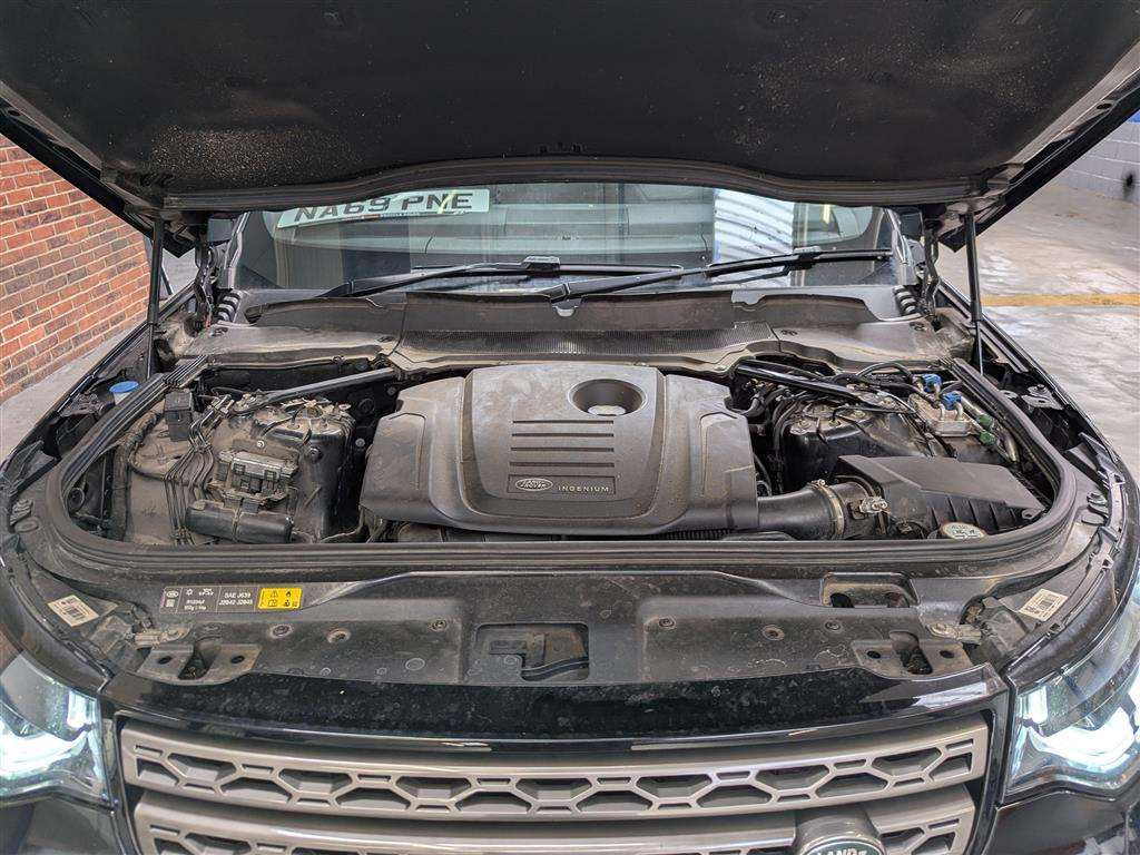 <p>2019 LAND ROVER DISCOVERY SE SD4 AUTO</p>