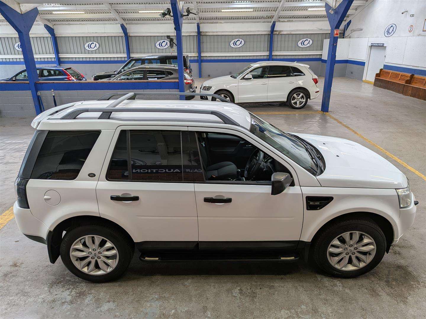 <p>2011 LAND ROVER FREELANDER GS TD4</p>