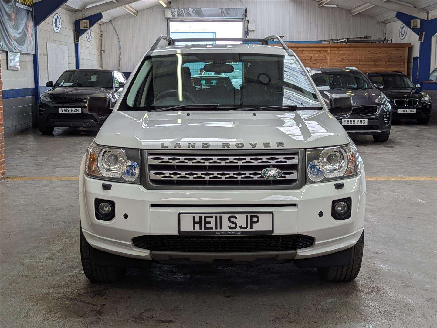 <p>2011 LAND ROVER FREELANDER GS TD4</p>