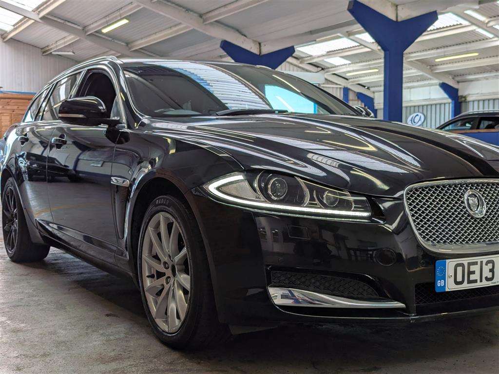 <p>2013 JAGUAR XF PREMIUM LUX SPORTBRAKE</p>