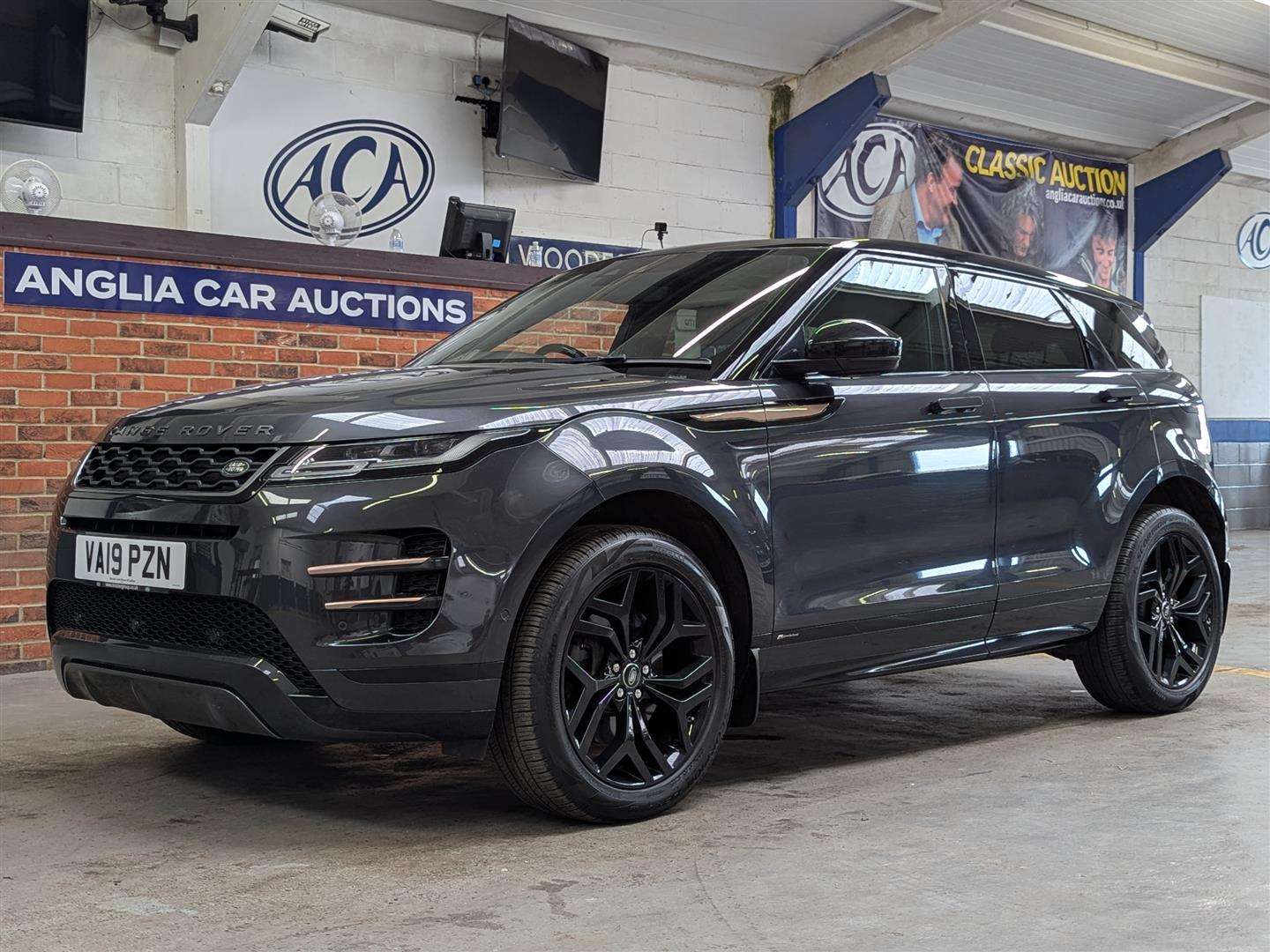 <p>2019 LAND ROVER RANGE ROVER EVOQUE R-DY S</p>