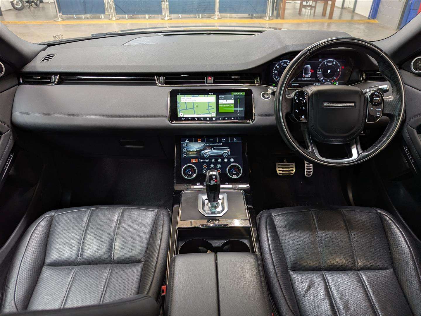 <p>2019 LAND ROVER RANGE ROVER EVOQUE R-DY S</p>