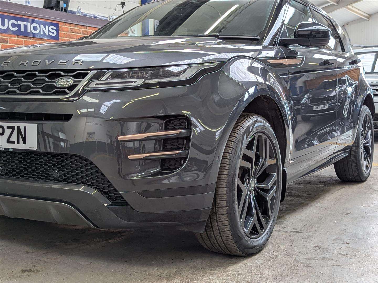 <p>2019 LAND ROVER RANGE ROVER EVOQUE R-DY S</p>