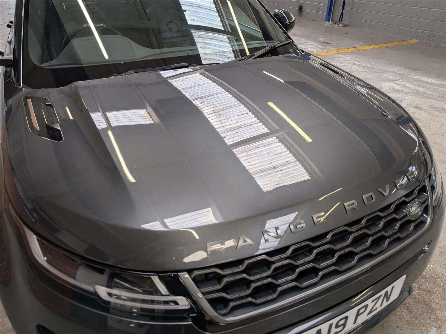 <p>2019 LAND ROVER RANGE ROVER EVOQUE R-DY S</p>