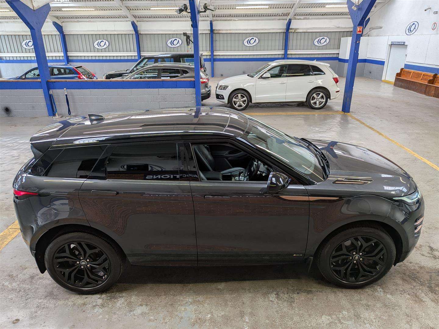 <p>2019 LAND ROVER RANGE ROVER EVOQUE R-DY S</p>