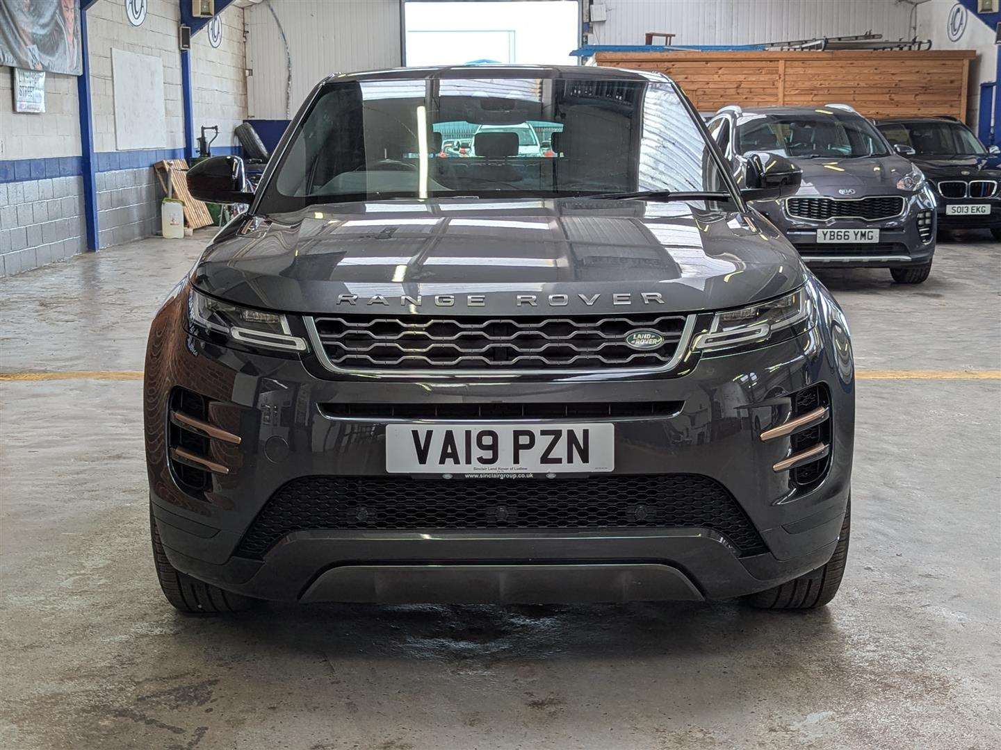 <p>2019 LAND ROVER RANGE ROVER EVOQUE R-DY S</p>