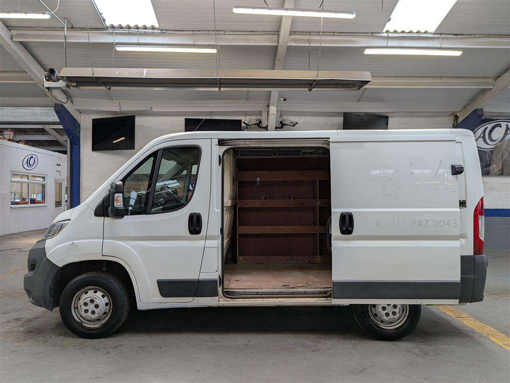 <p>2015 CITROEN RELAY 30 L1H1 HDI</p>