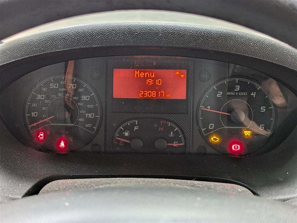 <p>2015 CITROEN RELAY 30 L1H1 HDI</p>