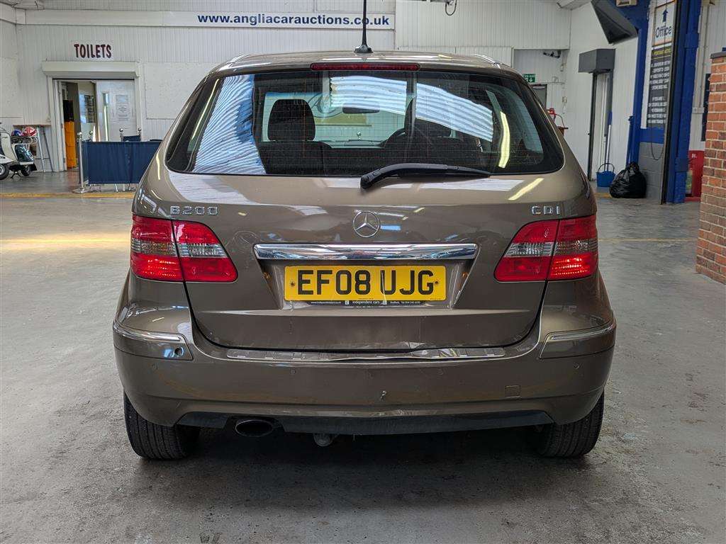 <p>2008 MERCEDES B200 CDI SE</p>