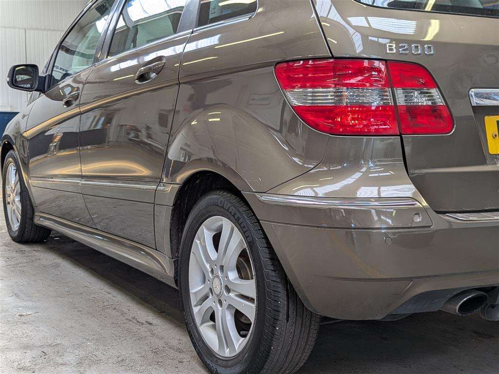 <p>2008 MERCEDES B200 CDI SE</p>