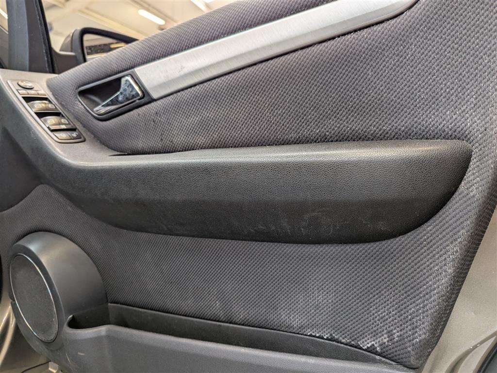 <p>2008 MERCEDES B200 CDI SE</p>