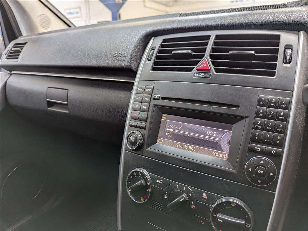 <p>2008 MERCEDES B200 CDI SE</p>
