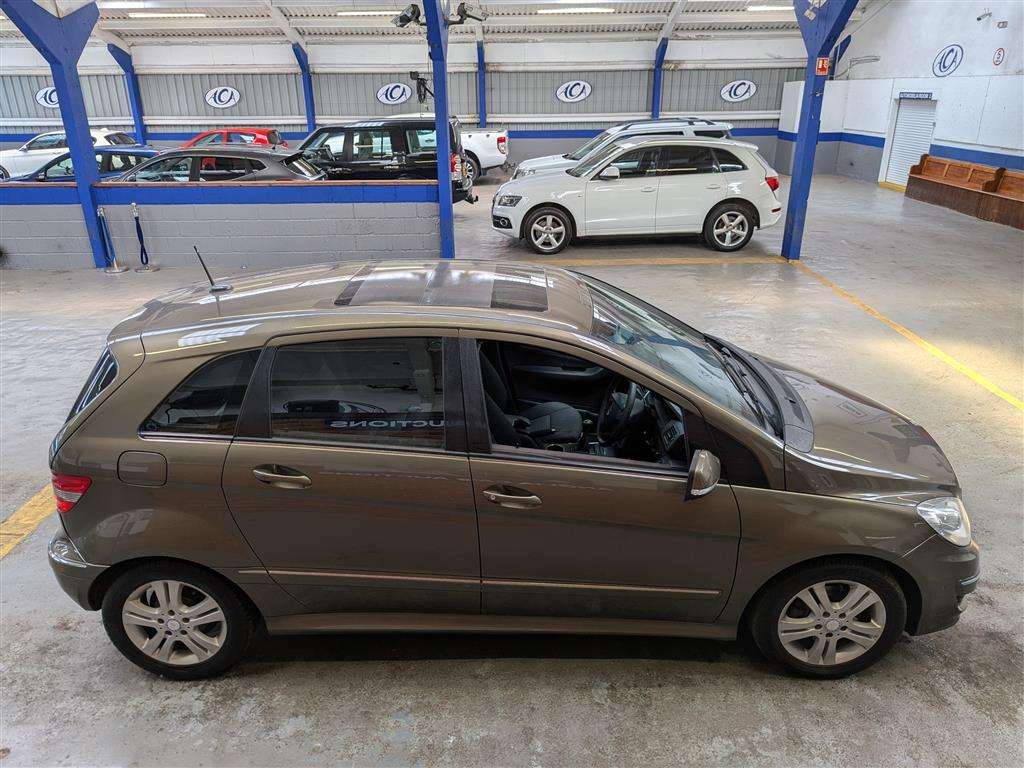 <p>2008 MERCEDES B200 CDI SE</p>