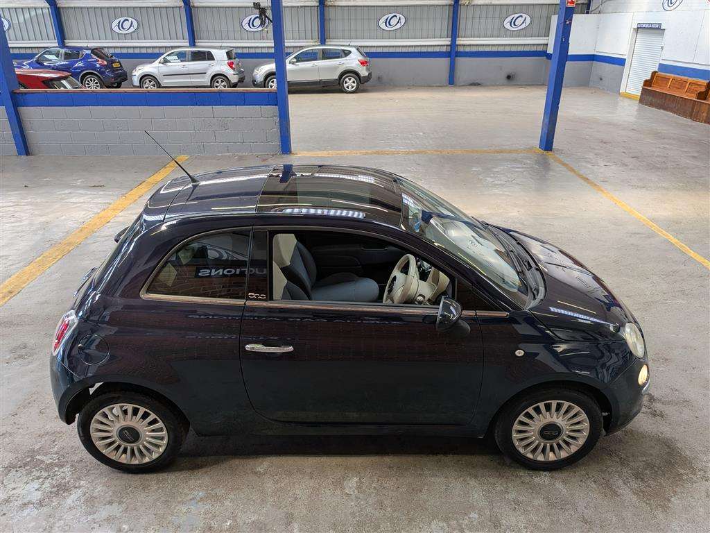 <p>2010 FIAT 500 LOUNGE S-A</p>