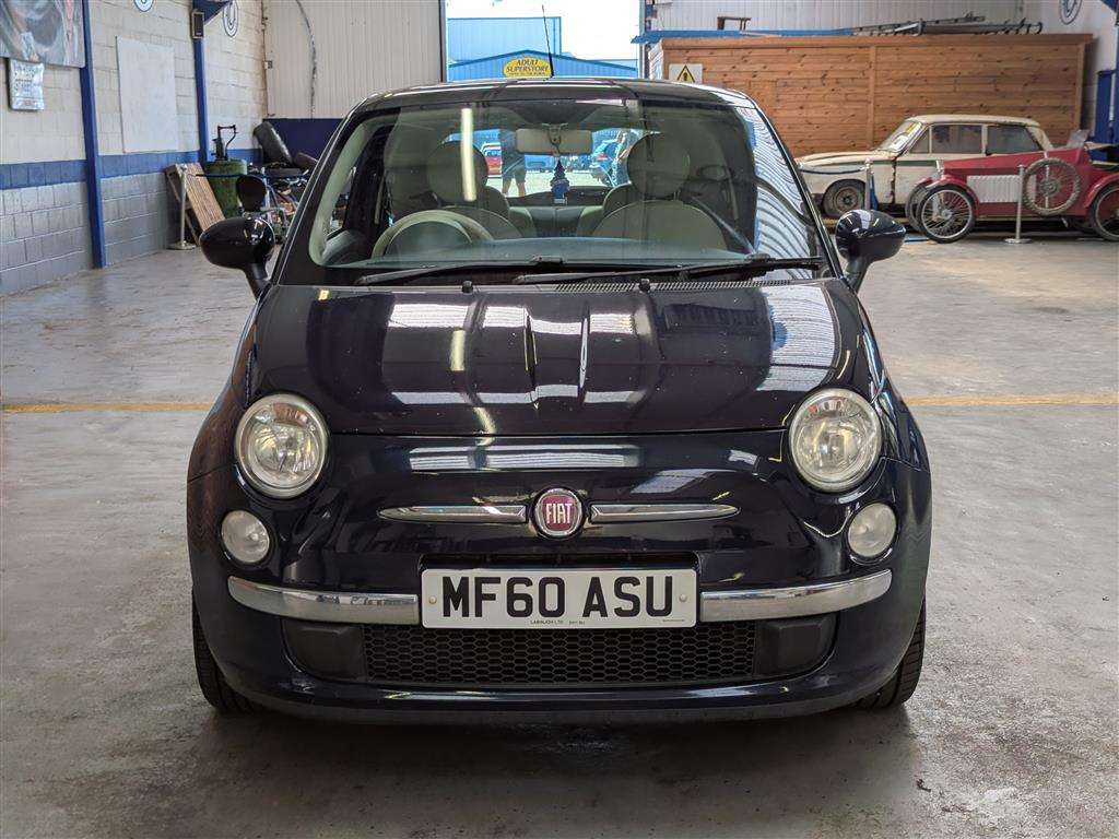 <p>2010 FIAT 500 LOUNGE S-A</p>