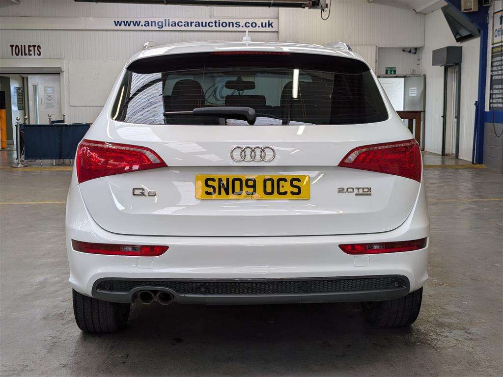 <p>2009 AUDI Q5 S LINE TDI QUATTRO S-A</p>