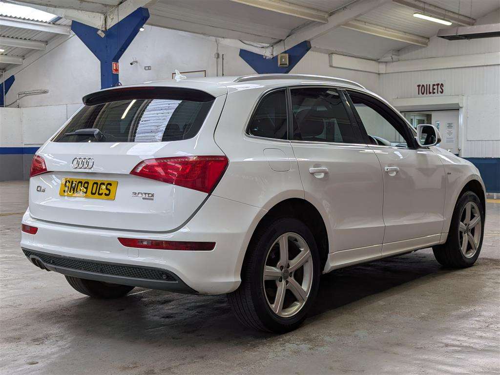 <p>2009 AUDI Q5 S LINE TDI QUATTRO S-A</p>