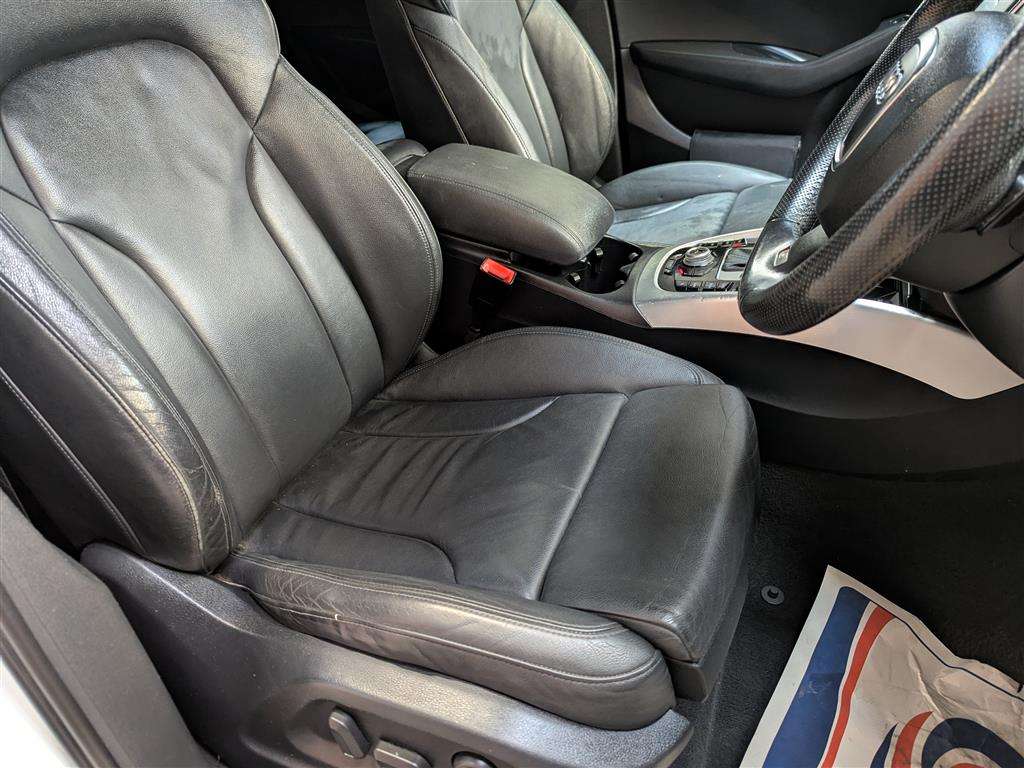<p>2009 AUDI Q5 S LINE TDI QUATTRO S-A</p>