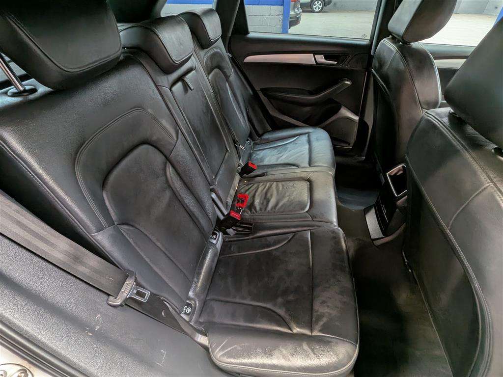 <p>2009 AUDI Q5 S LINE TDI QUATTRO S-A</p>