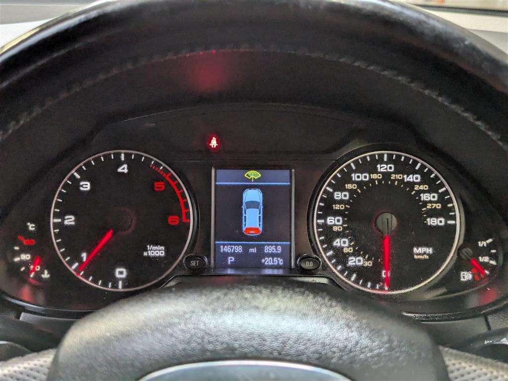 <p>2009 AUDI Q5 S LINE TDI QUATTRO S-A</p>