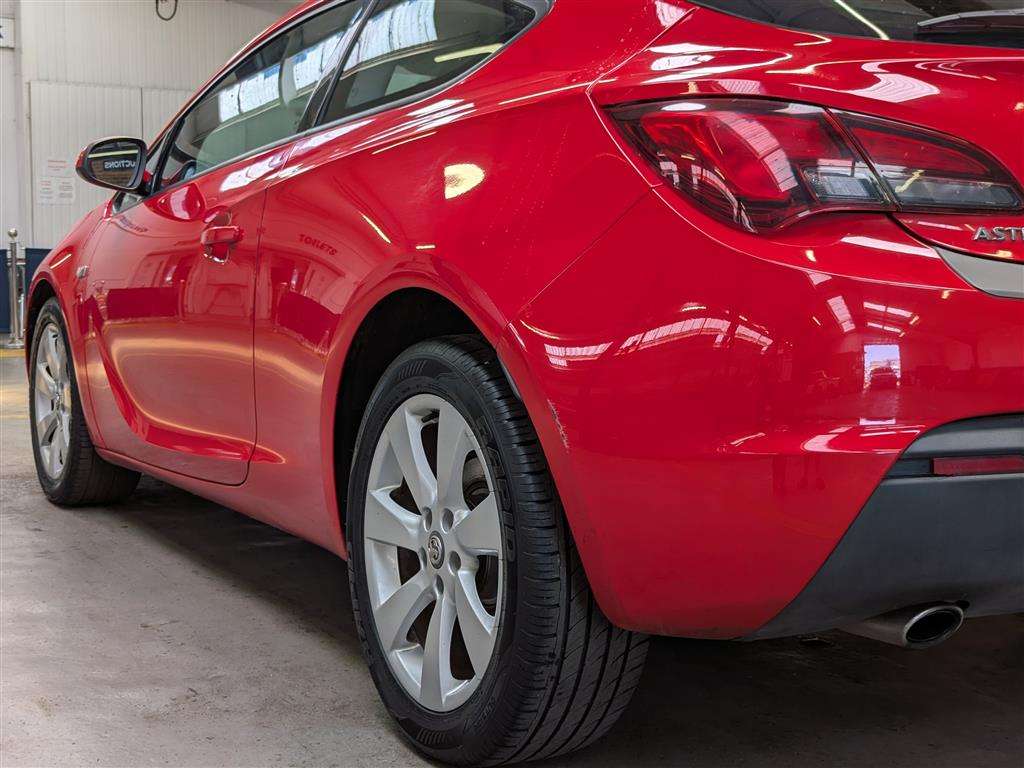 <p>2012 VAUXHALL ASTRA GTC SPORT CDTI S/S</p>
