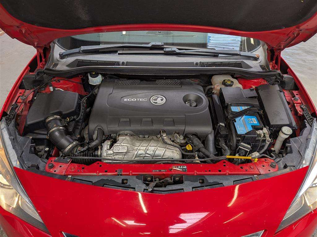 <p>2012 VAUXHALL ASTRA GTC SPORT CDTI S/S</p>