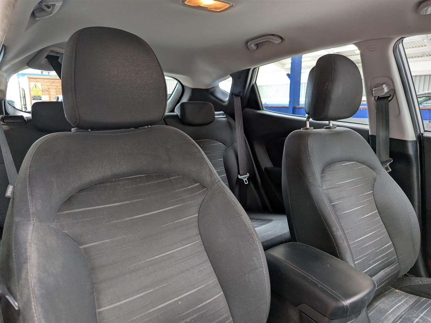 <p>2015 HYUNDAI IX35 S</p>