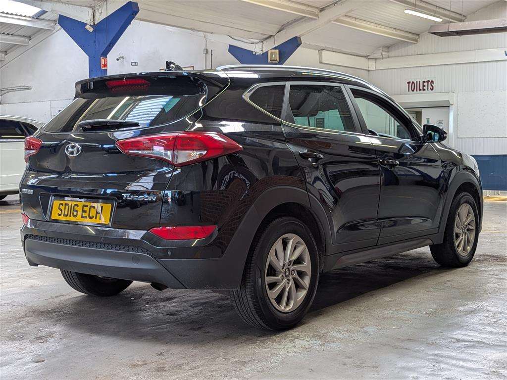 <p>2016 HYUNDAI TUCSON PREM B-DRIVE 2WD C</p>
