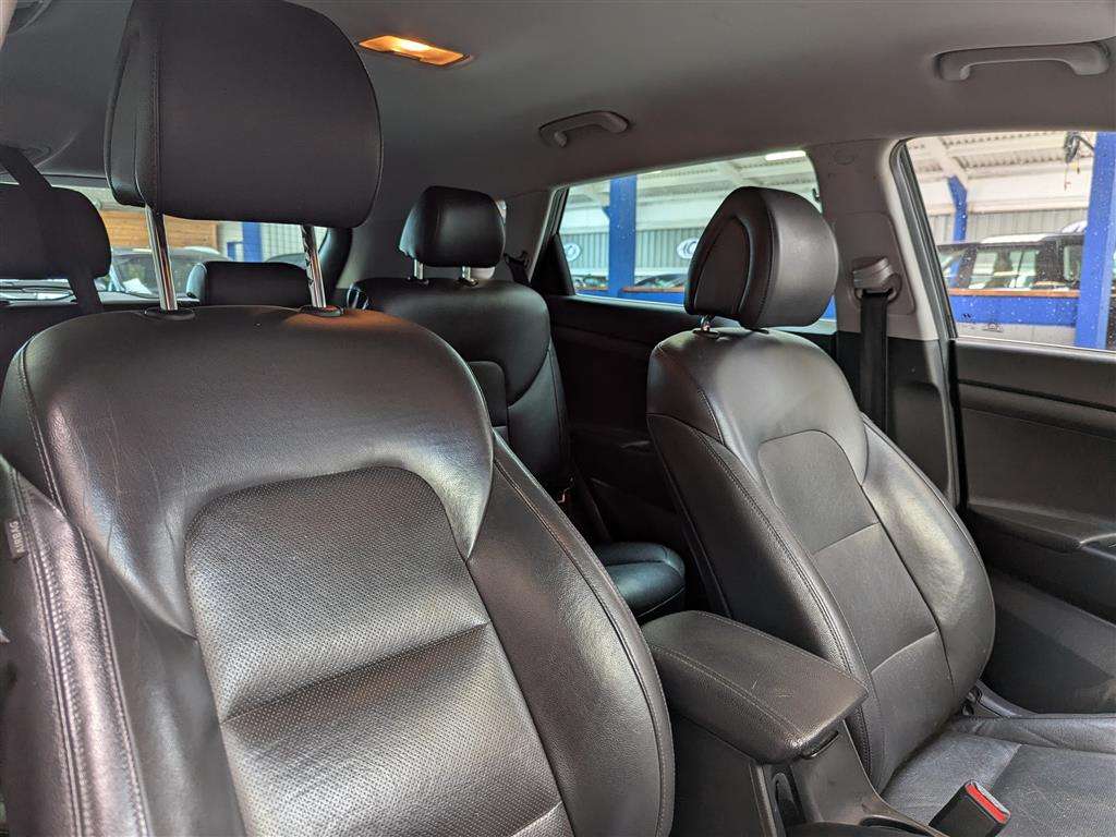 <p>2016 HYUNDAI TUCSON PREM B-DRIVE 2WD C</p>