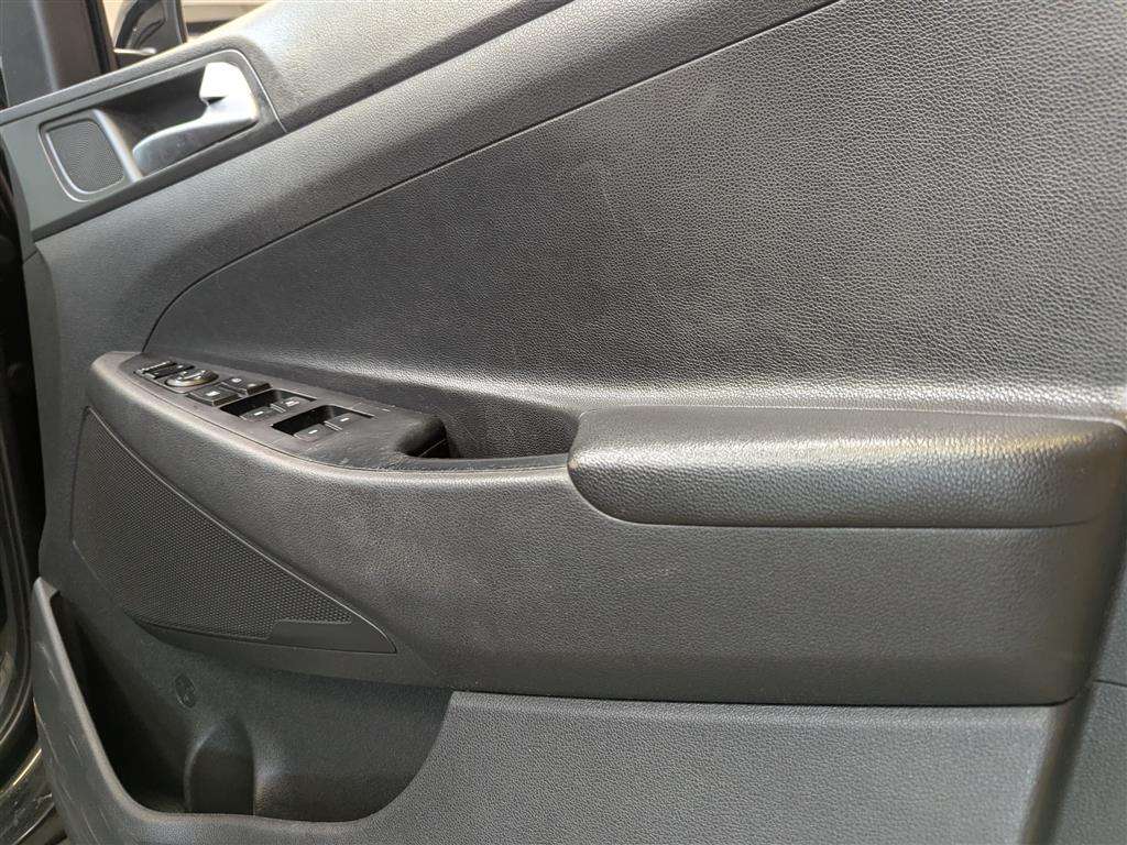 <p>2016 HYUNDAI TUCSON PREM B-DRIVE 2WD C</p>