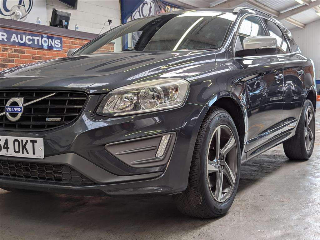 <p>2014 VOLVO XC60 R-DESIGN D4</p>