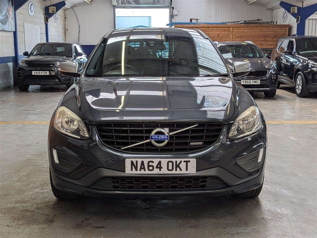 <p>2014 VOLVO XC60 R-DESIGN D4</p>