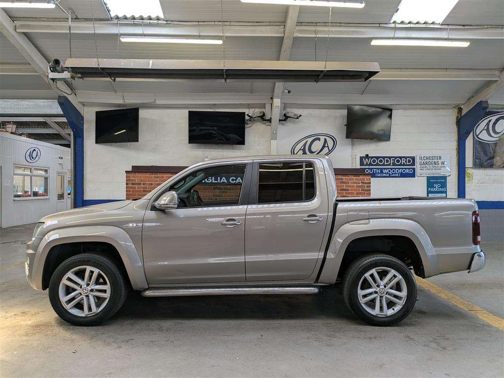 <p>2017 VOLKSWAGEN AMAROK HIGHLINE V6 TDI 4M</p>