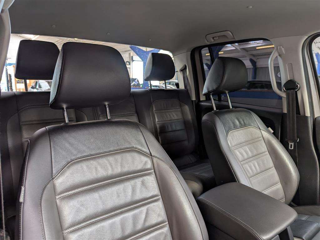 <p>2017 VOLKSWAGEN AMAROK HIGHLINE V6 TDI 4M</p>