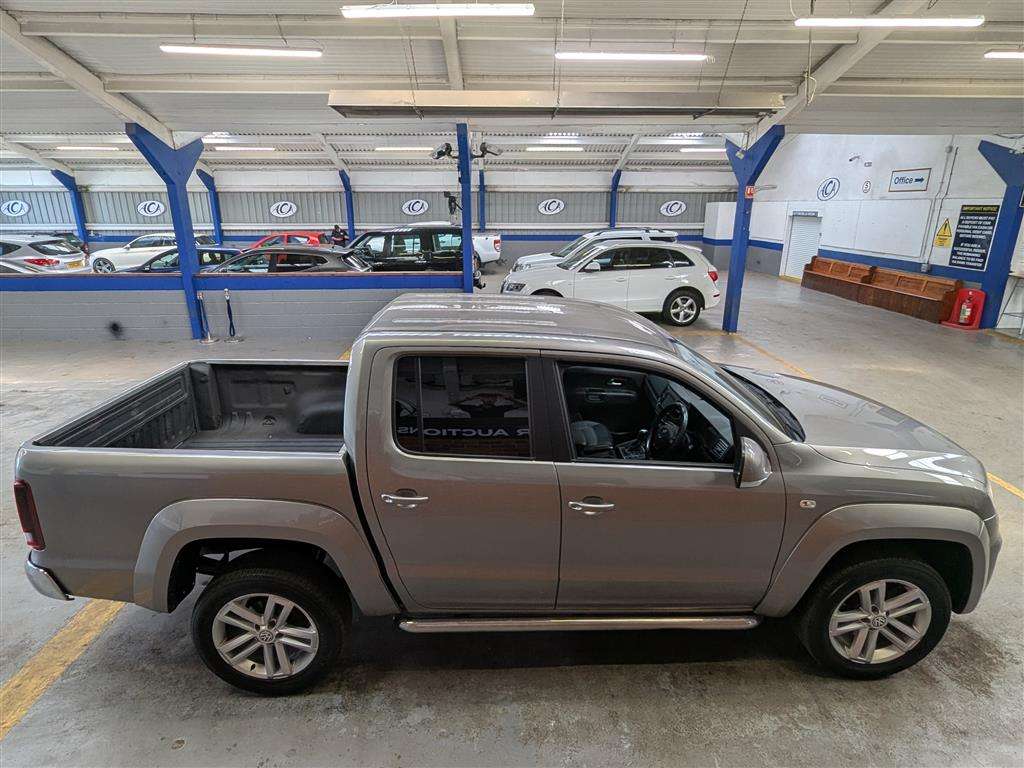 <p>2017 VOLKSWAGEN AMAROK HIGHLINE V6 TDI 4M</p>