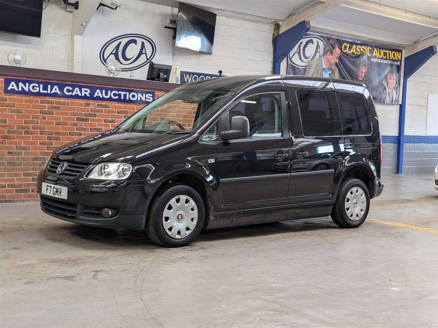 <p>2009 VOLKSWAGEN CADDY LIFE TDI DSG</p>