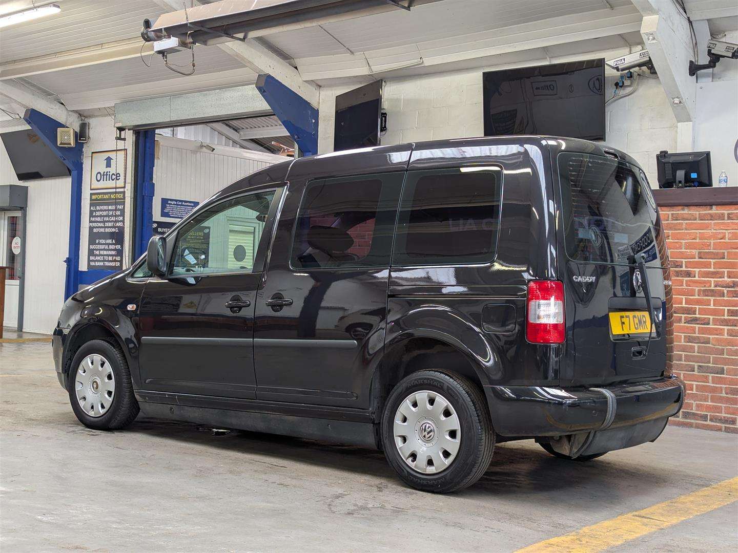 <p>2009 VOLKSWAGEN CADDY LIFE TDI DSG</p>
