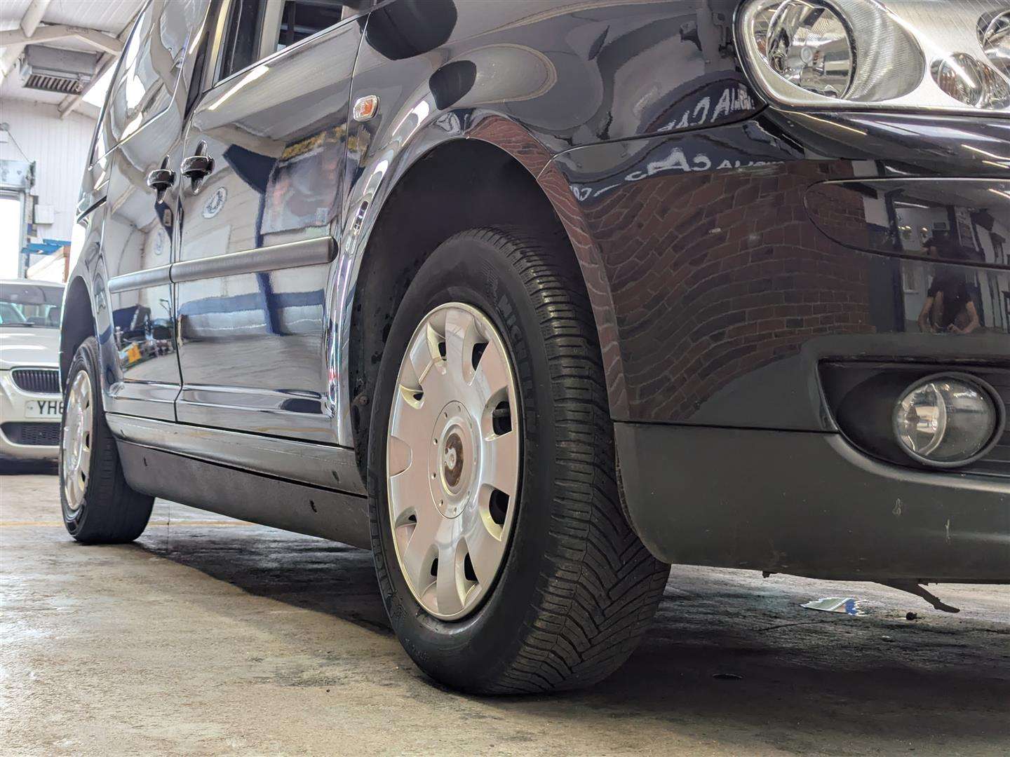 <p>2009 VOLKSWAGEN CADDY LIFE TDI DSG</p>